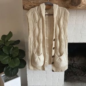 Sweater cardigan vest